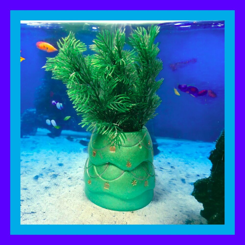 Aquarium Decoration - Christmas Yule Tree with Green Plant.